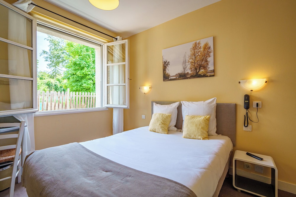 Hotel Val De Loire 6/41