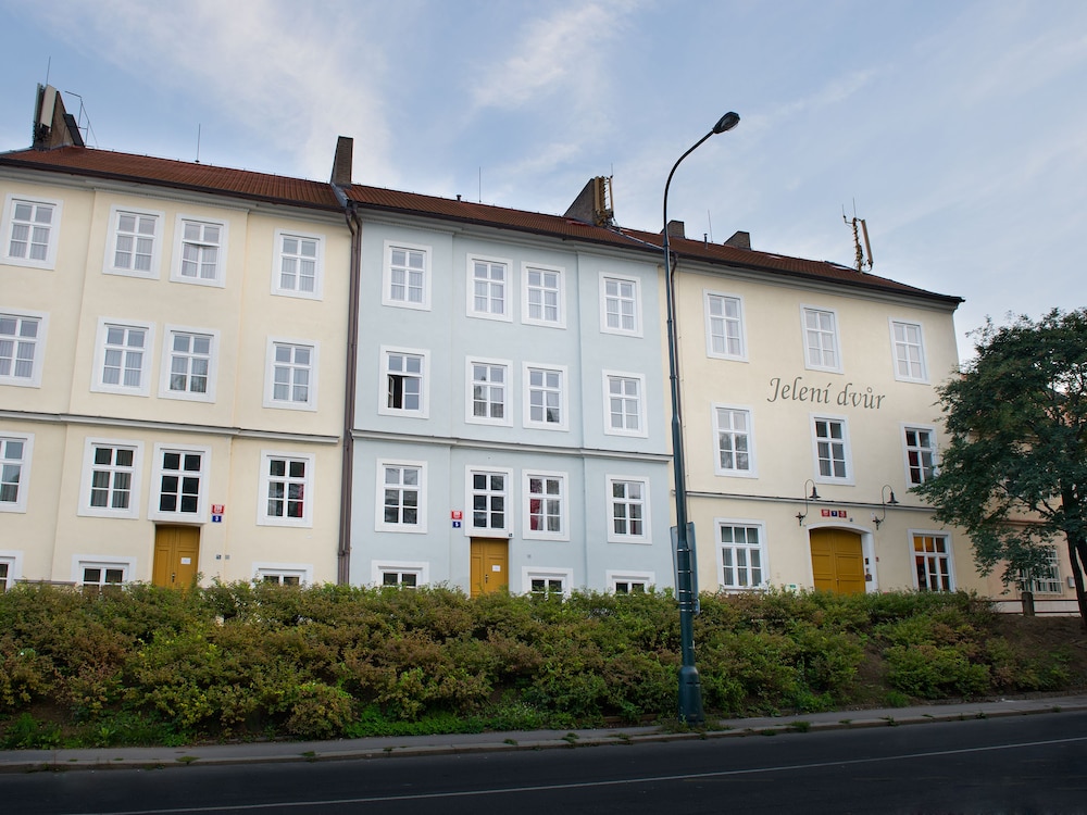 Ea Hotel Jeleni Dvur Prague Castle 2/53