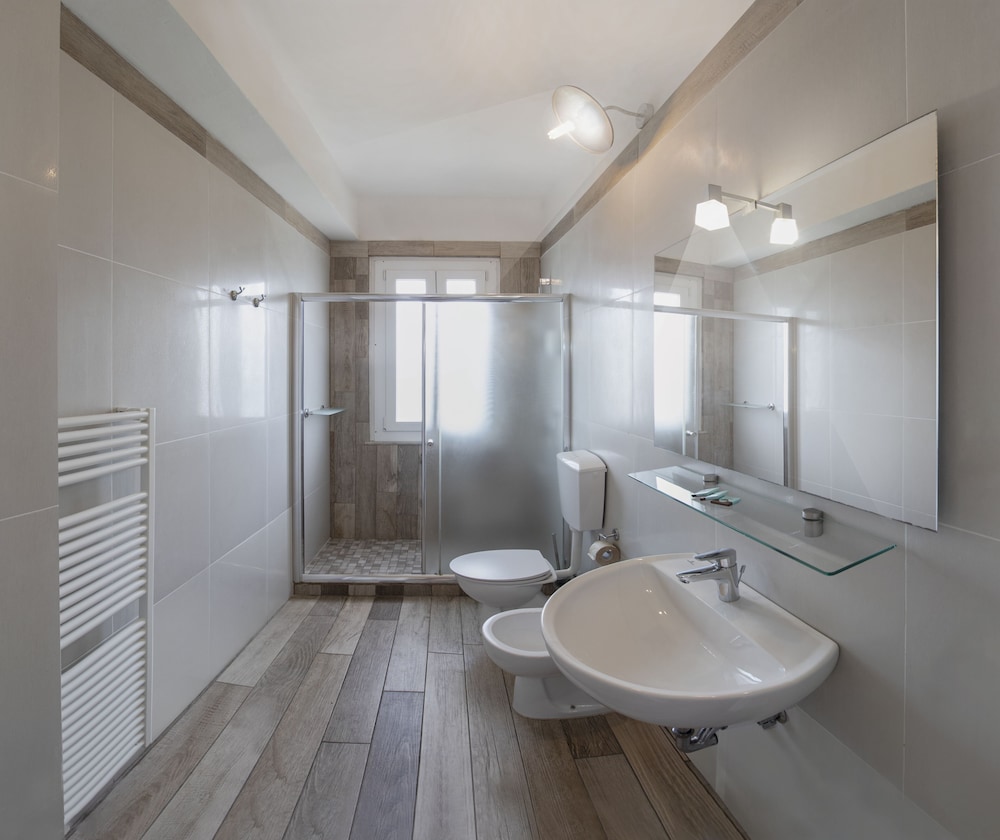 Albergo Serena 36/44