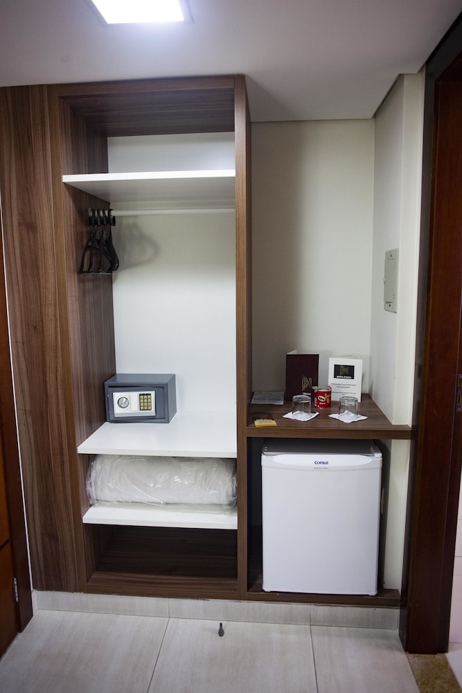 D Luca Hotel 7/39