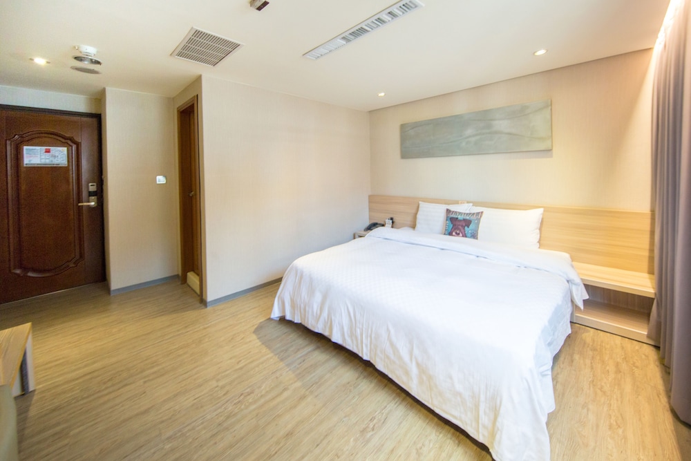 Unique Hotel Smile 73 Hotel 22/73