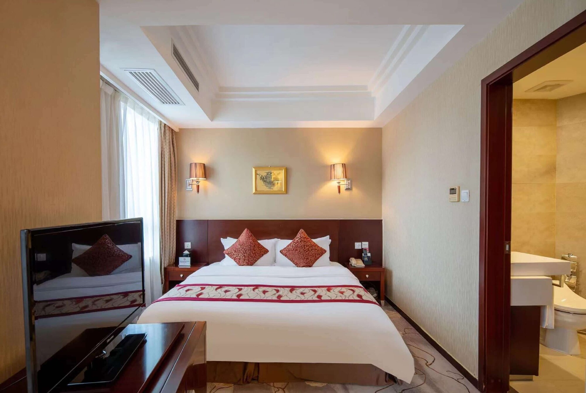 Room at Ramada by Wyndham Wujiaochang Shanghai, SHANGHAI