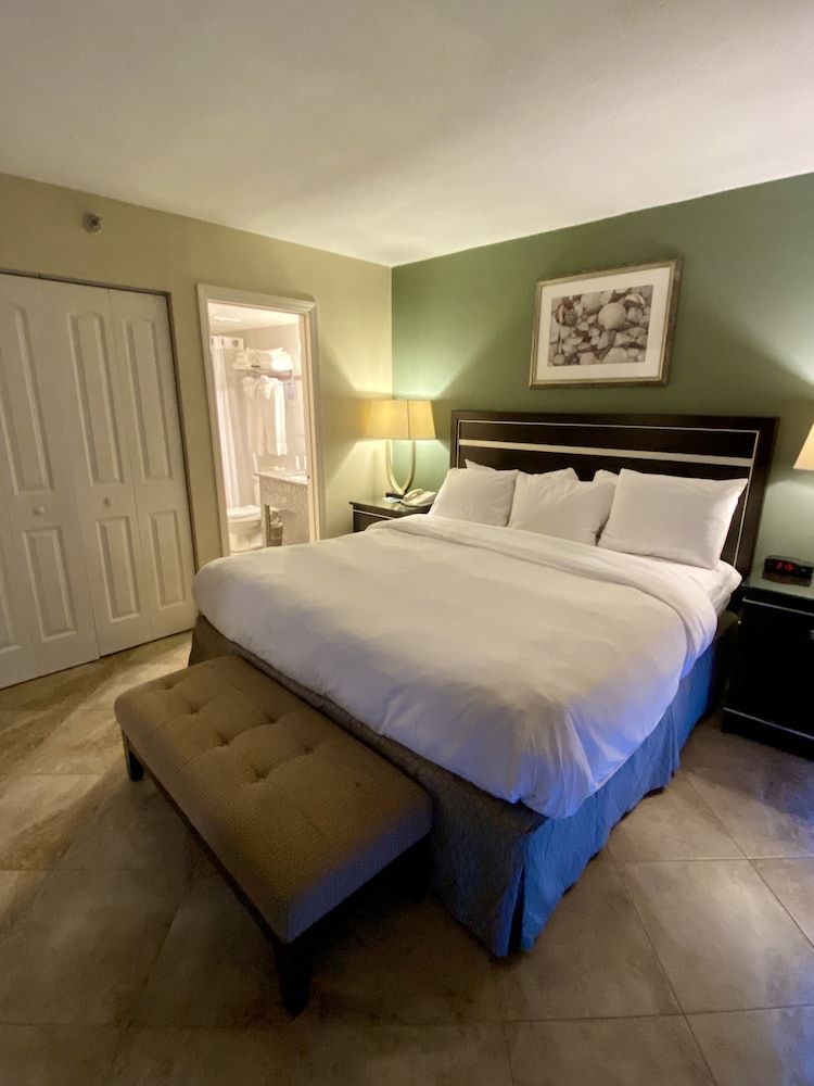 Premium, Suite, King Bed, Ocean Front, Balcony