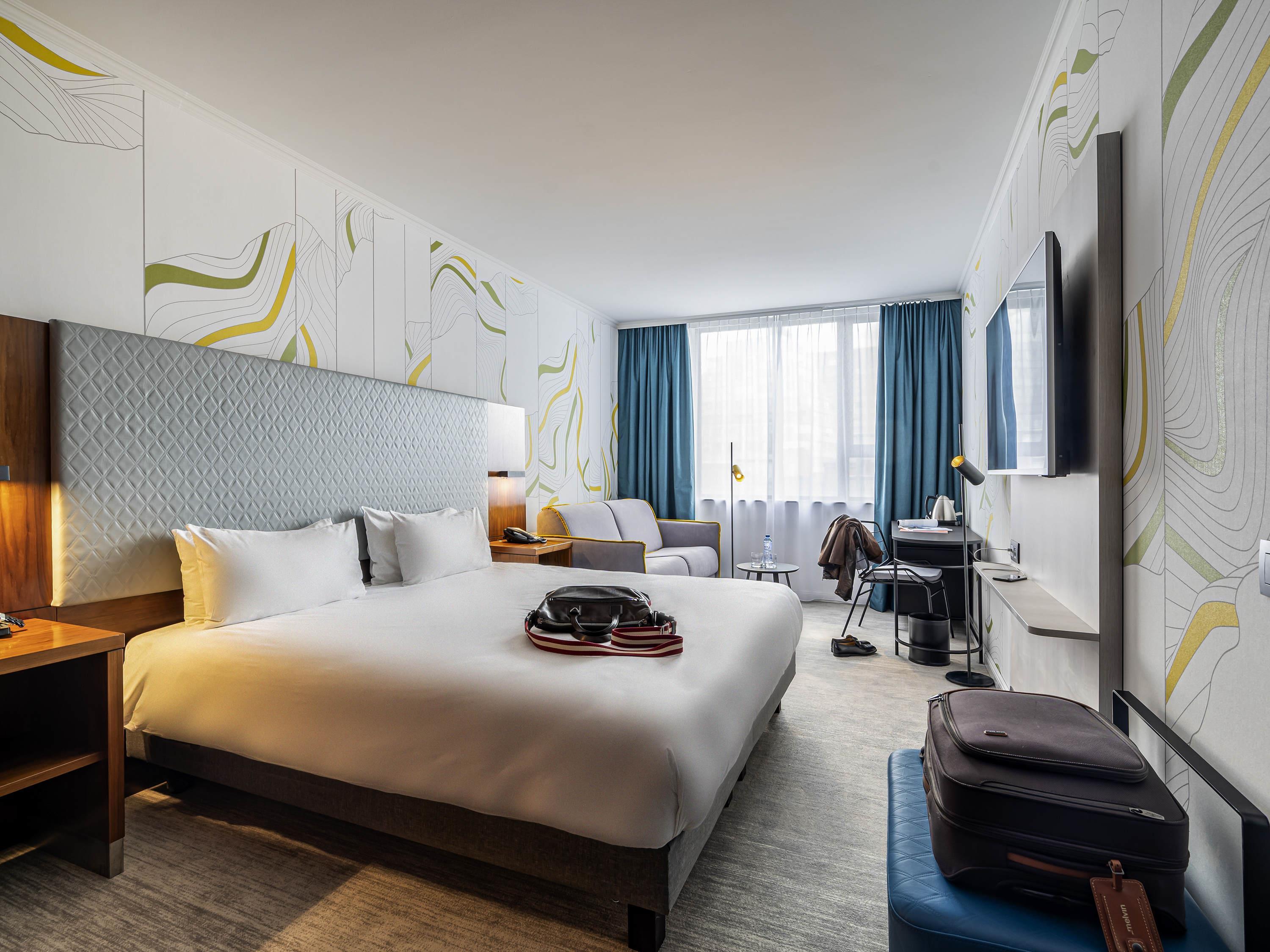 DELUXE, KING BED, PARK VIEW, SOFA