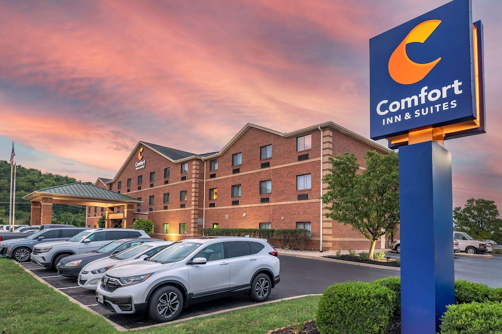 Comfort Inn and Suites Lawrenceburg, IN 3/43