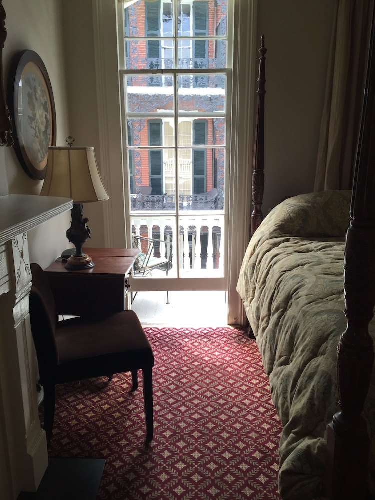 Nine O Five Royal Hotel 33/52