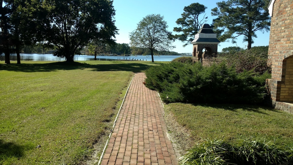Kingsbay Mansion & Vacation Houses 41/50