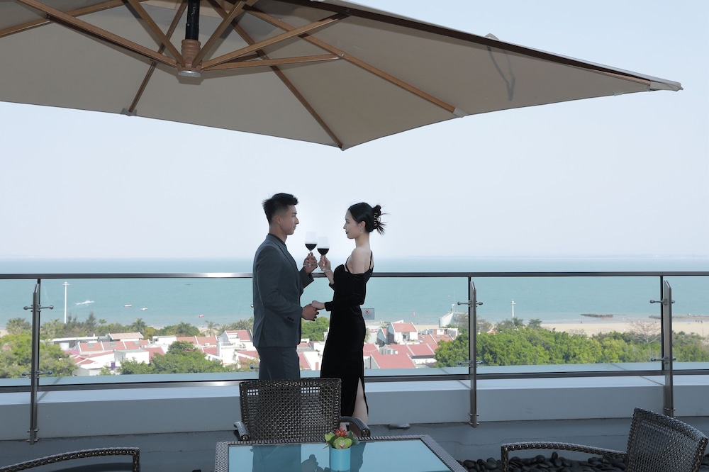 Shangri La Xiamen 6/68