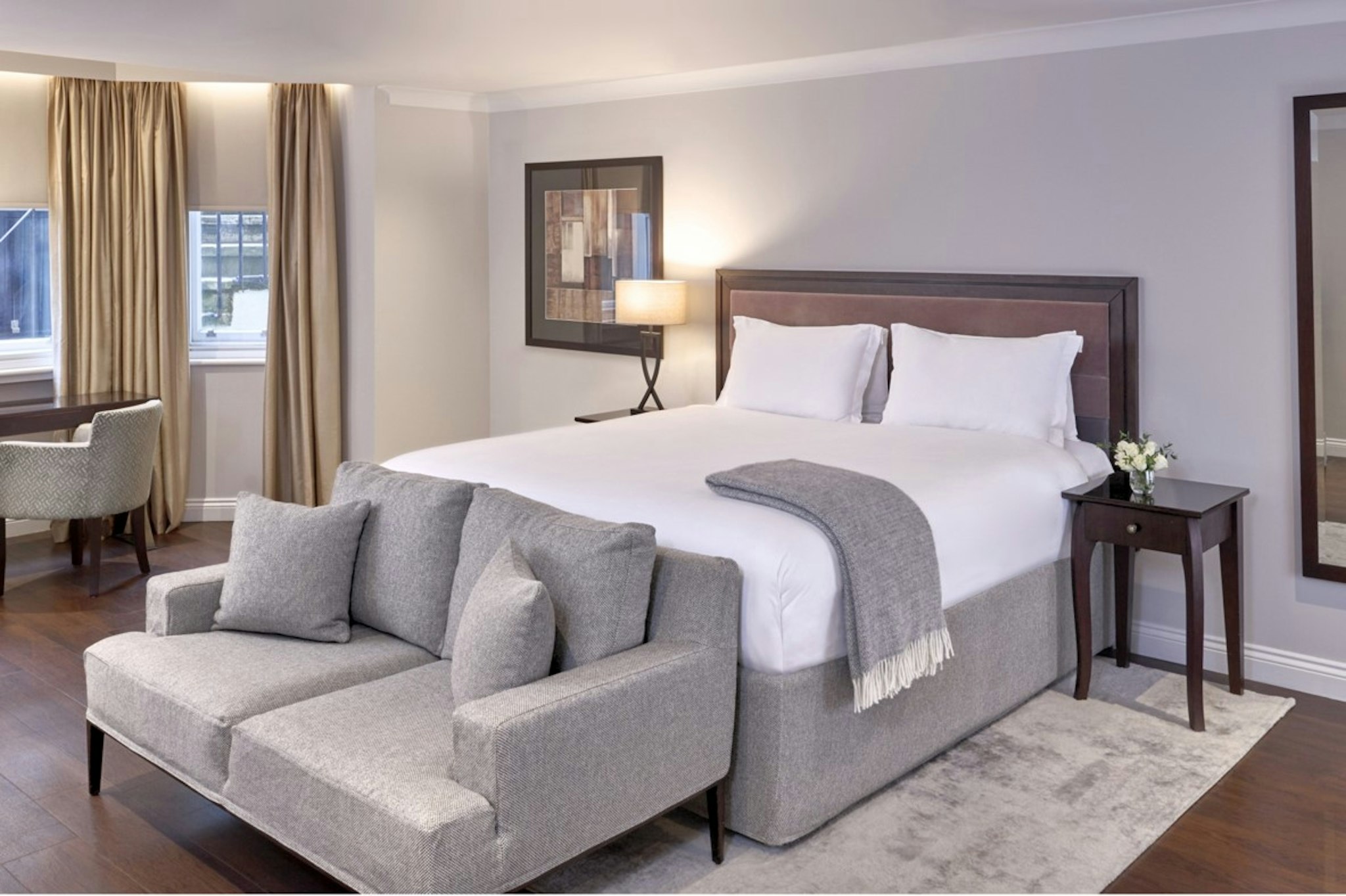 Fraser Suites Queens Gate 7/40