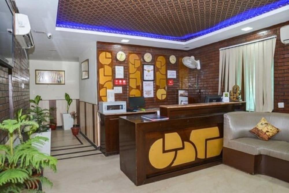 Airport Hotel Golden Jindal 1/26
