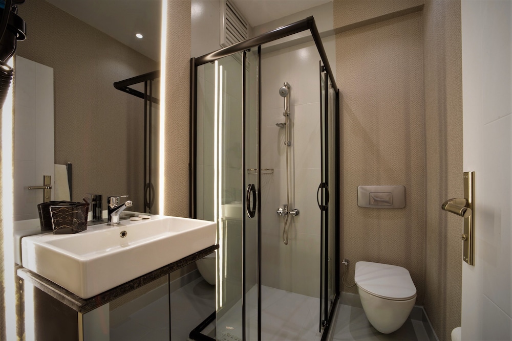 PENTHOUSE SUITE