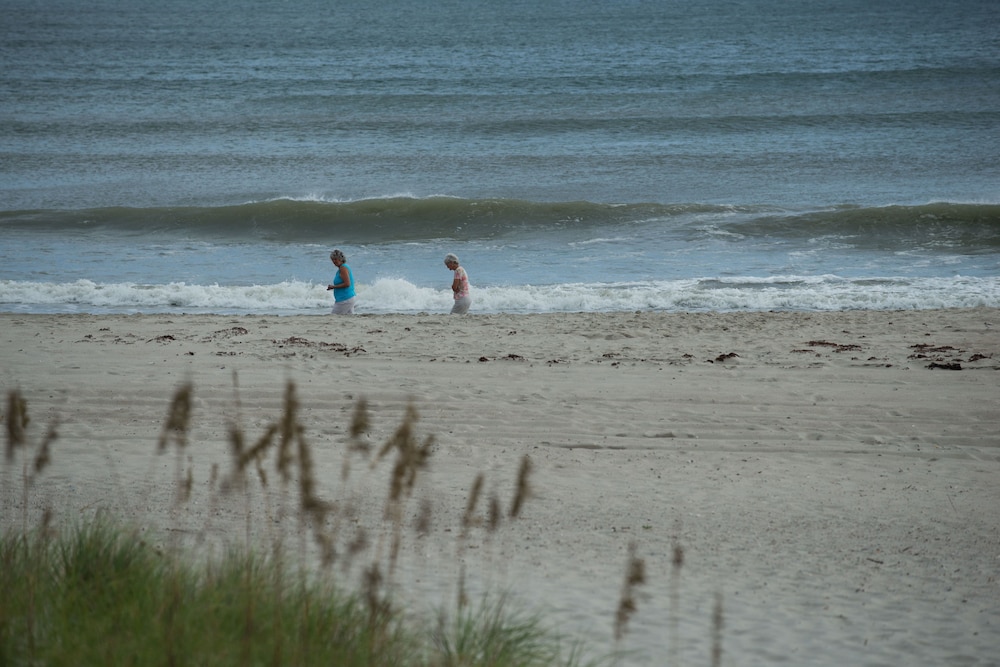 Atlantic Beach Resort, A Ramada 57/68