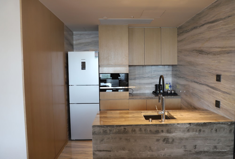 Holiday Inn Zhengzhou High-Tech Zone 28/74