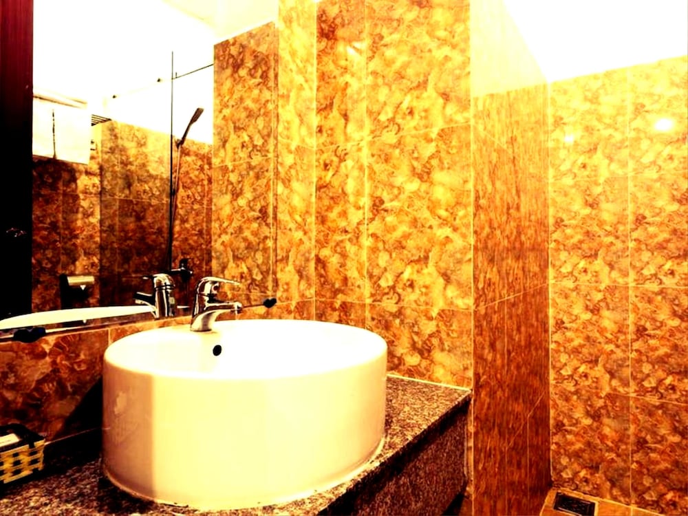 Brown Bean Hotel 28/30
