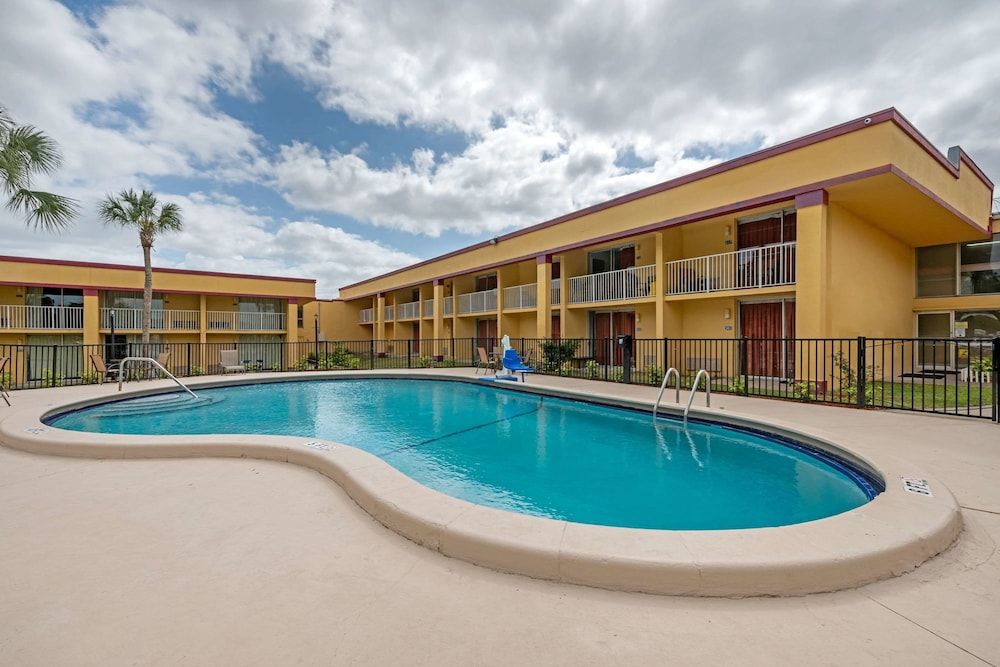 Rodeway Inn Clermont North in CLERMONT - FL