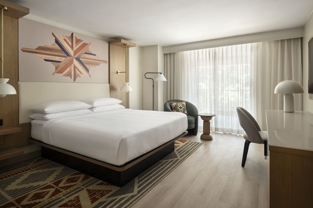 Concierge, Deluxe, King Bed