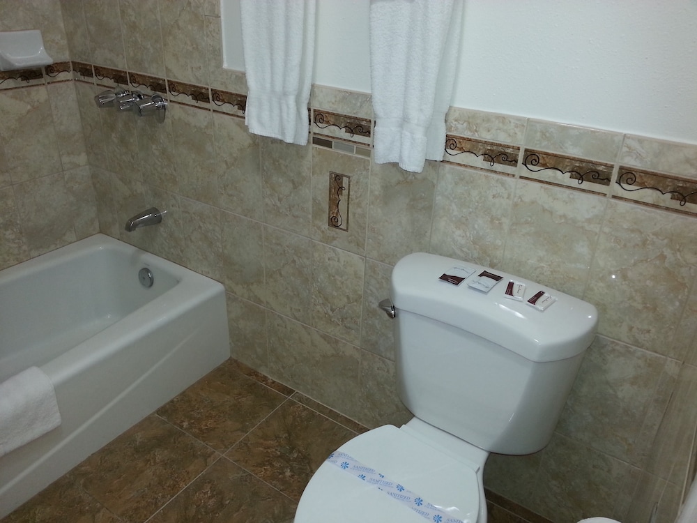 Flamingo Inn Long Beach 21/56