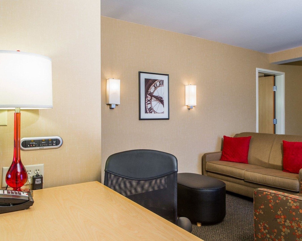 Cambria Hotel Madison East 22/41
