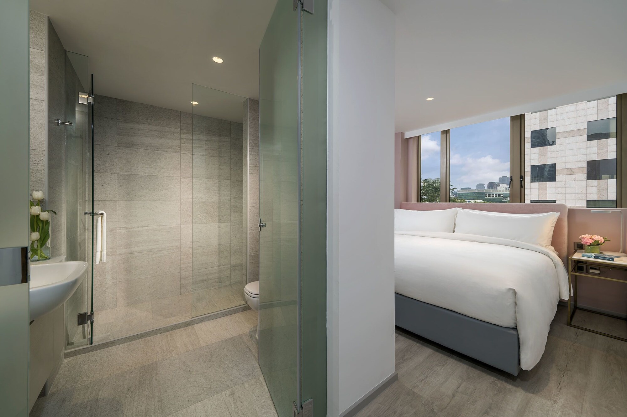2 BEDROOMS, EXECUTIVE, SUITE