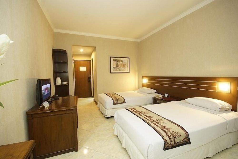 Bahari Inn Tegal 10/36