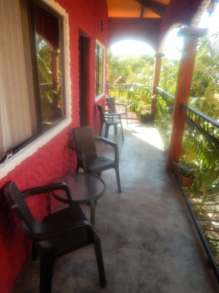 Conchal Hotel 12/72