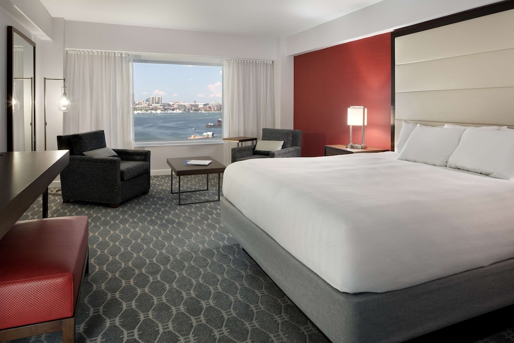 ROOM, KING BED, HARBOUR VIEW