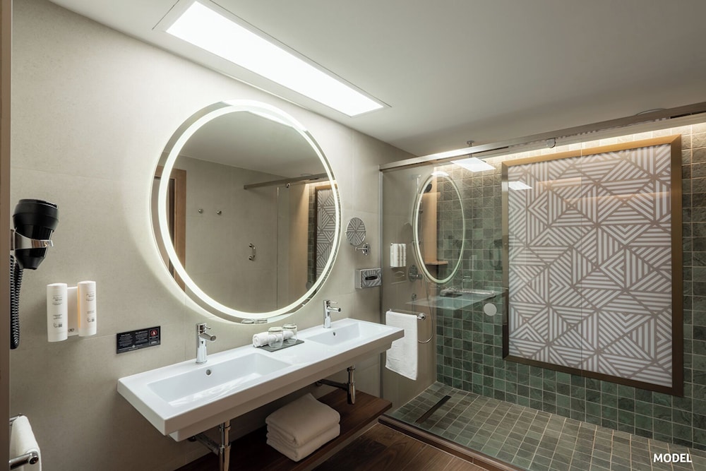 Hotel Riu Palace Phuket 49/50