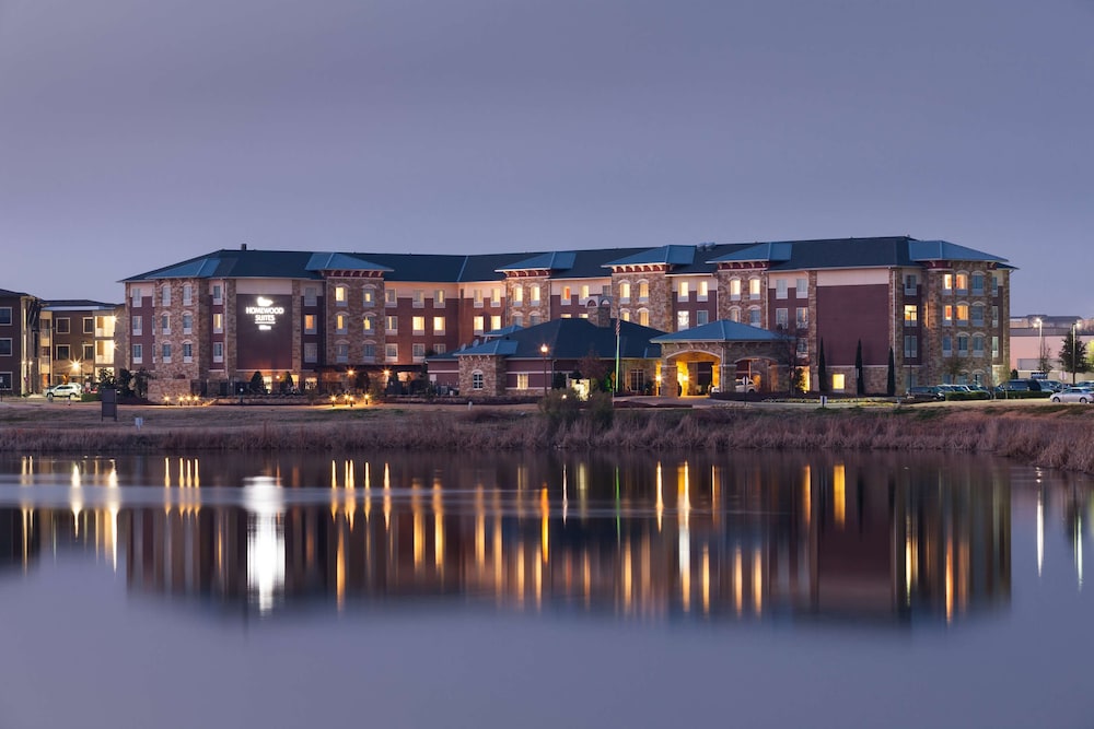 Homewood Suites by Hilton Denton 38/50