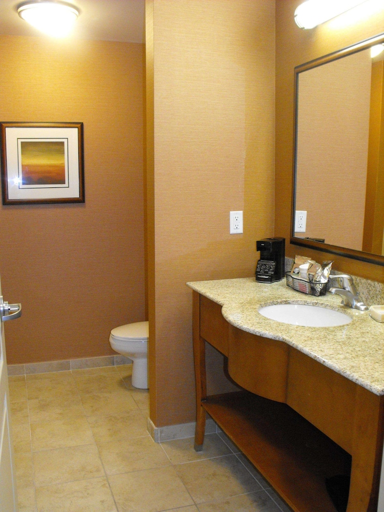 Hampton Inn and Suites Miami South Homestead 16/48