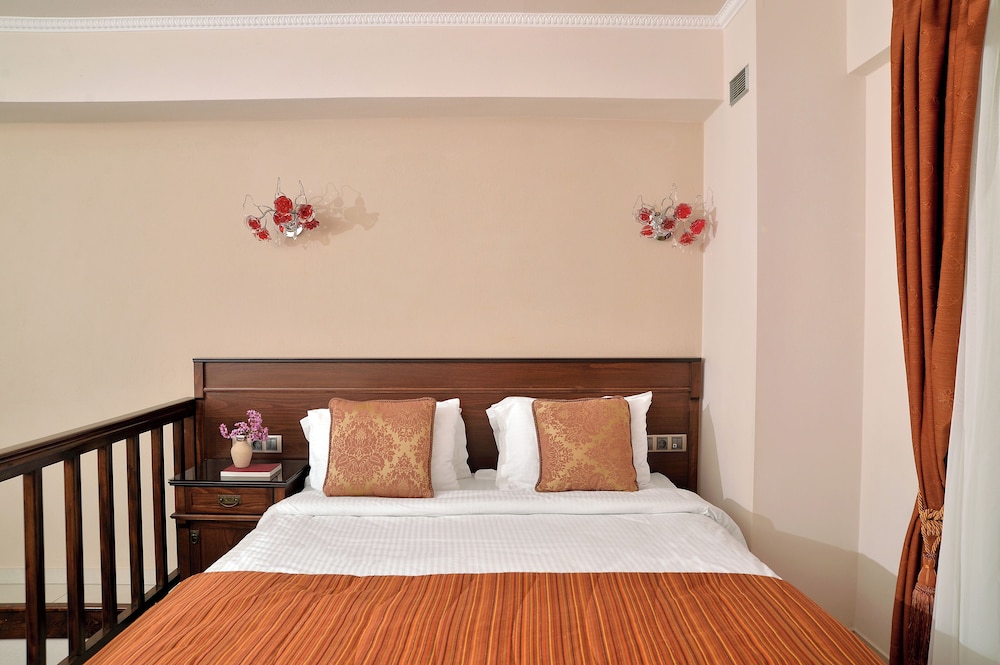 Ilia Mare Hotel 17/48