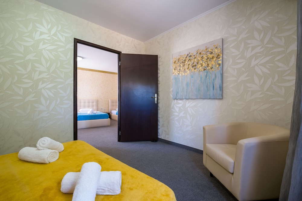Paradice Hotel Luxury Suites 34/50