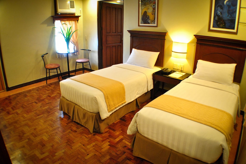 Fersal Hotel P Tuazon Cubao 26/55