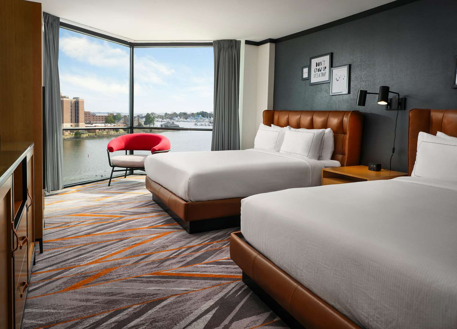 Room, 2 Queen Beds, Water View, Accessible