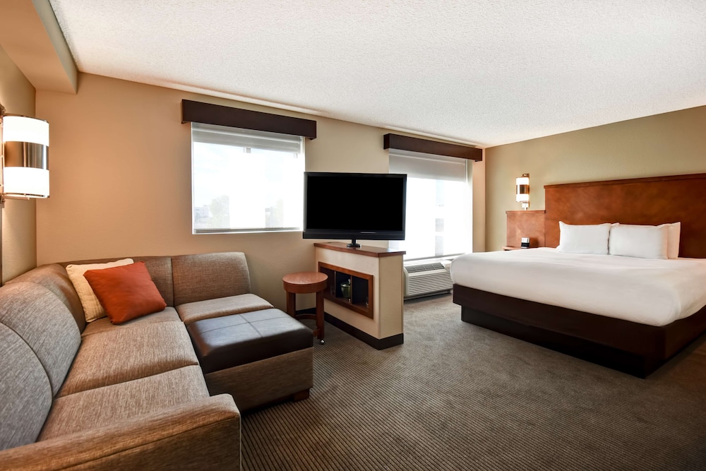 Hyatt Place Phoenix Gilbert 10/50