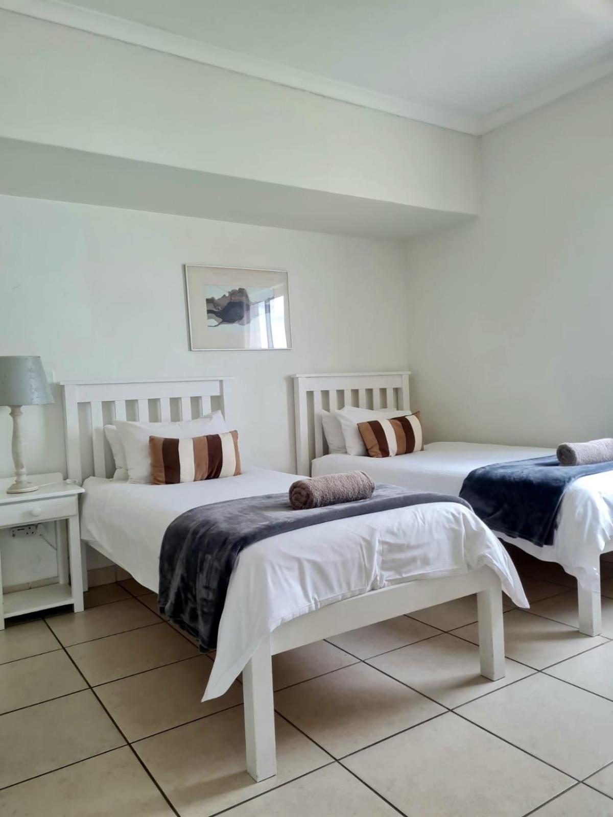 Point Village Hotel 14/76