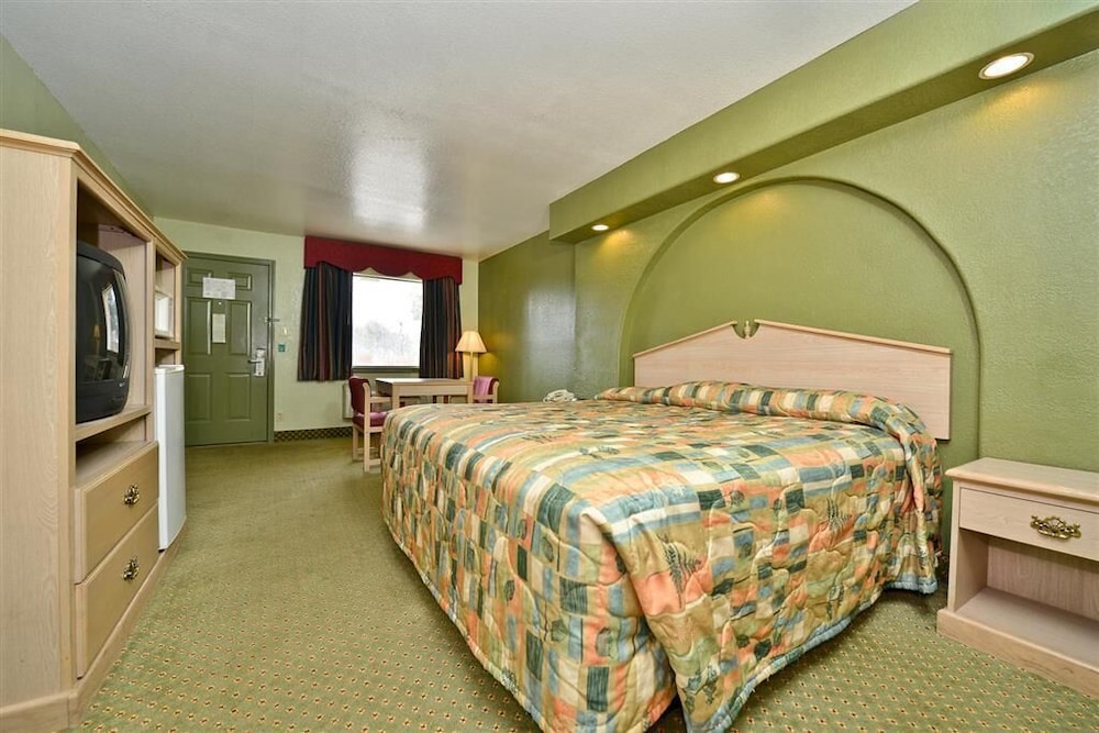Budget Inn San Antonio Downtown I-10 East 10/27