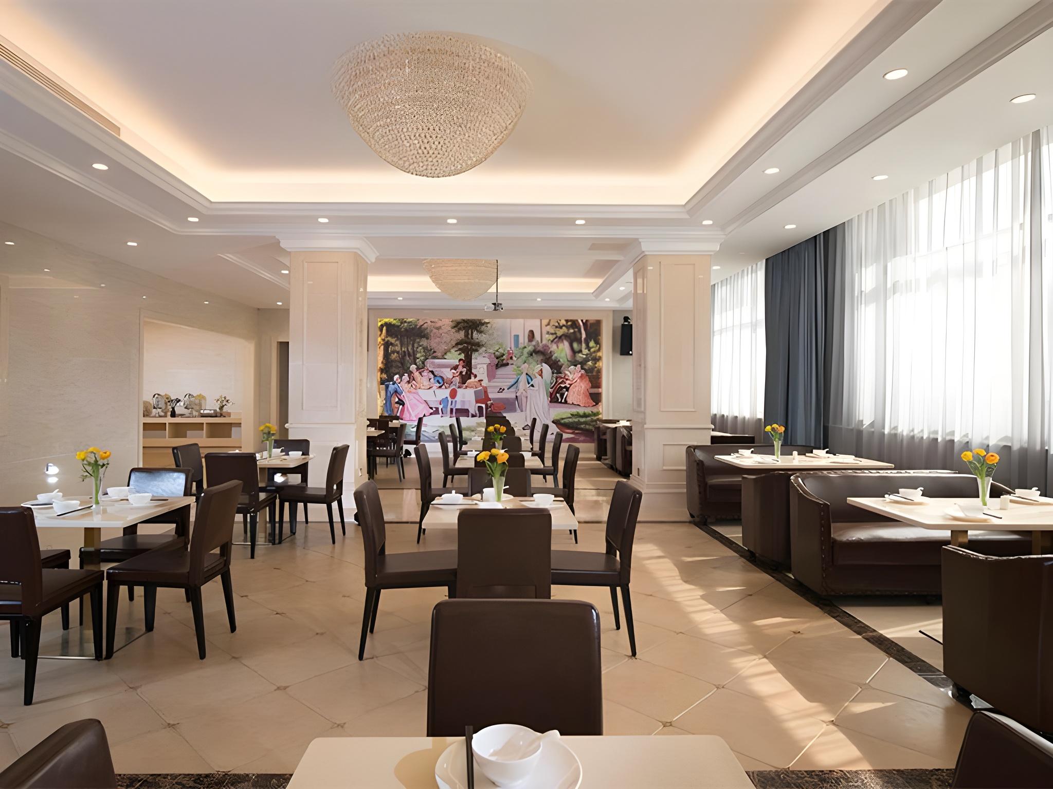 Vienna Hotel (Longmen) 36/39