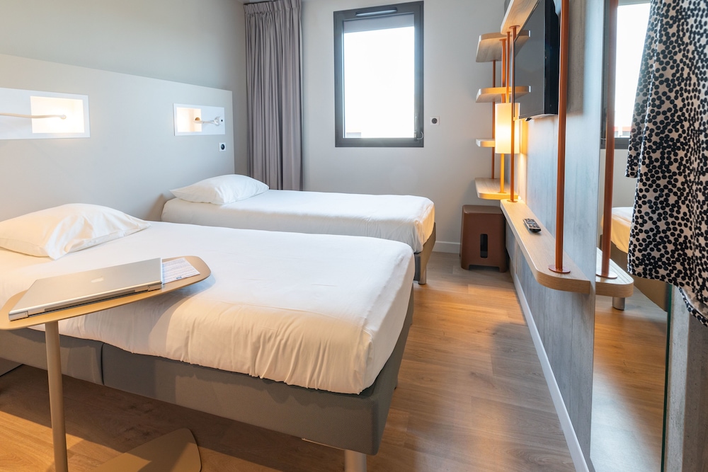 ibis budget Rennes Route de Lorient 17/68