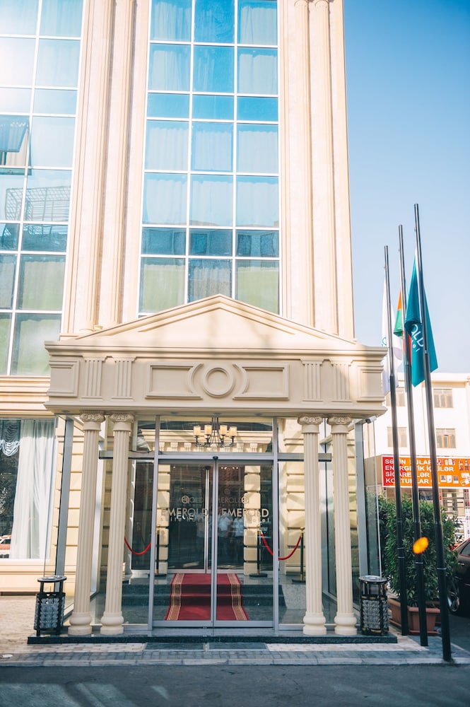 Emerald Suite Hotel in BAKU