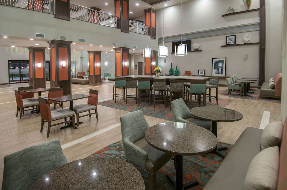 Hampton Inn & Suites Pensacola/I-10 Pine Forest Road 37/47