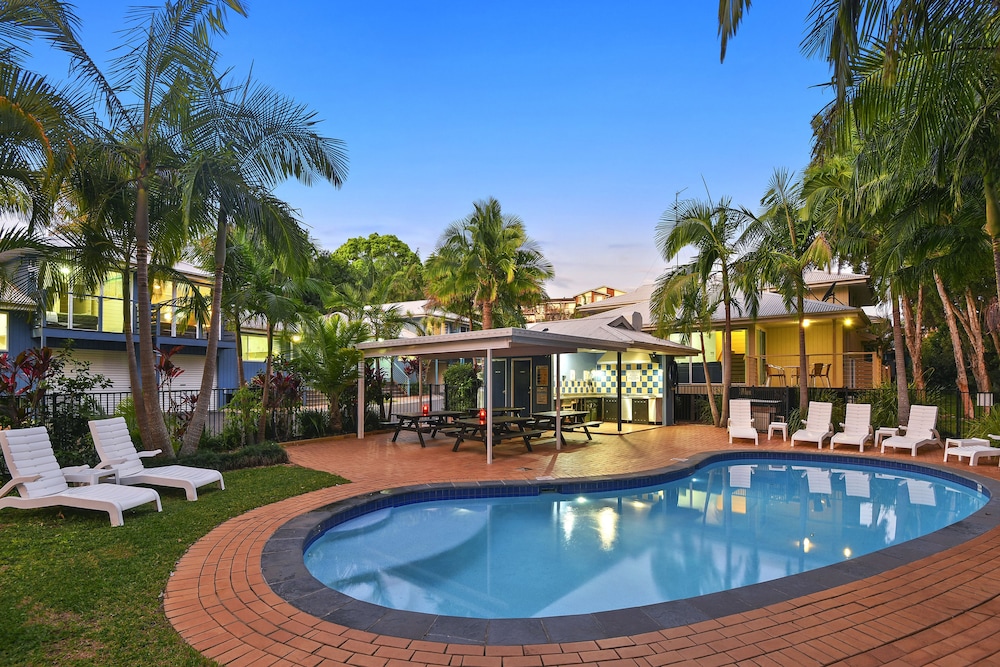Flynns On Surf Holiday Apartments 27/32