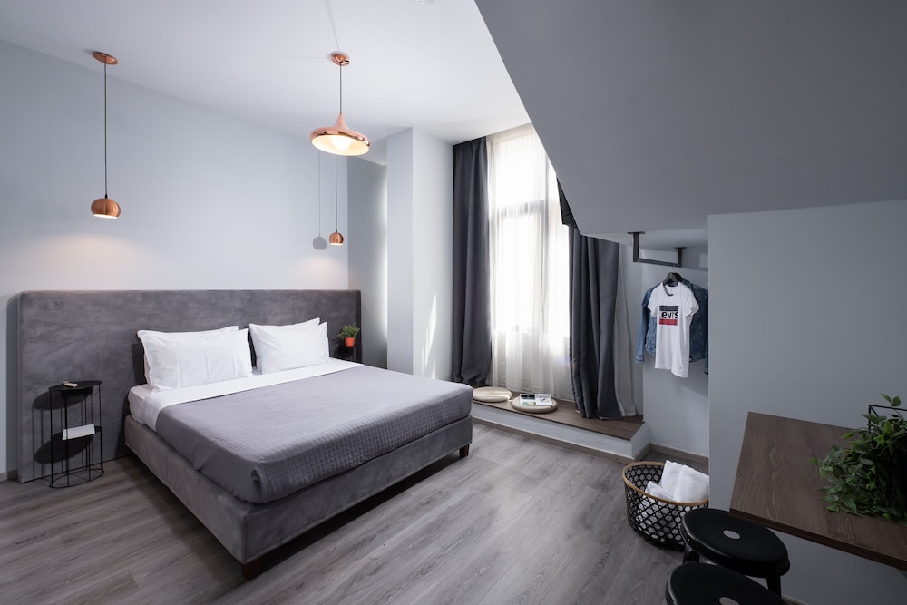 Monastiraki Residences 16/50