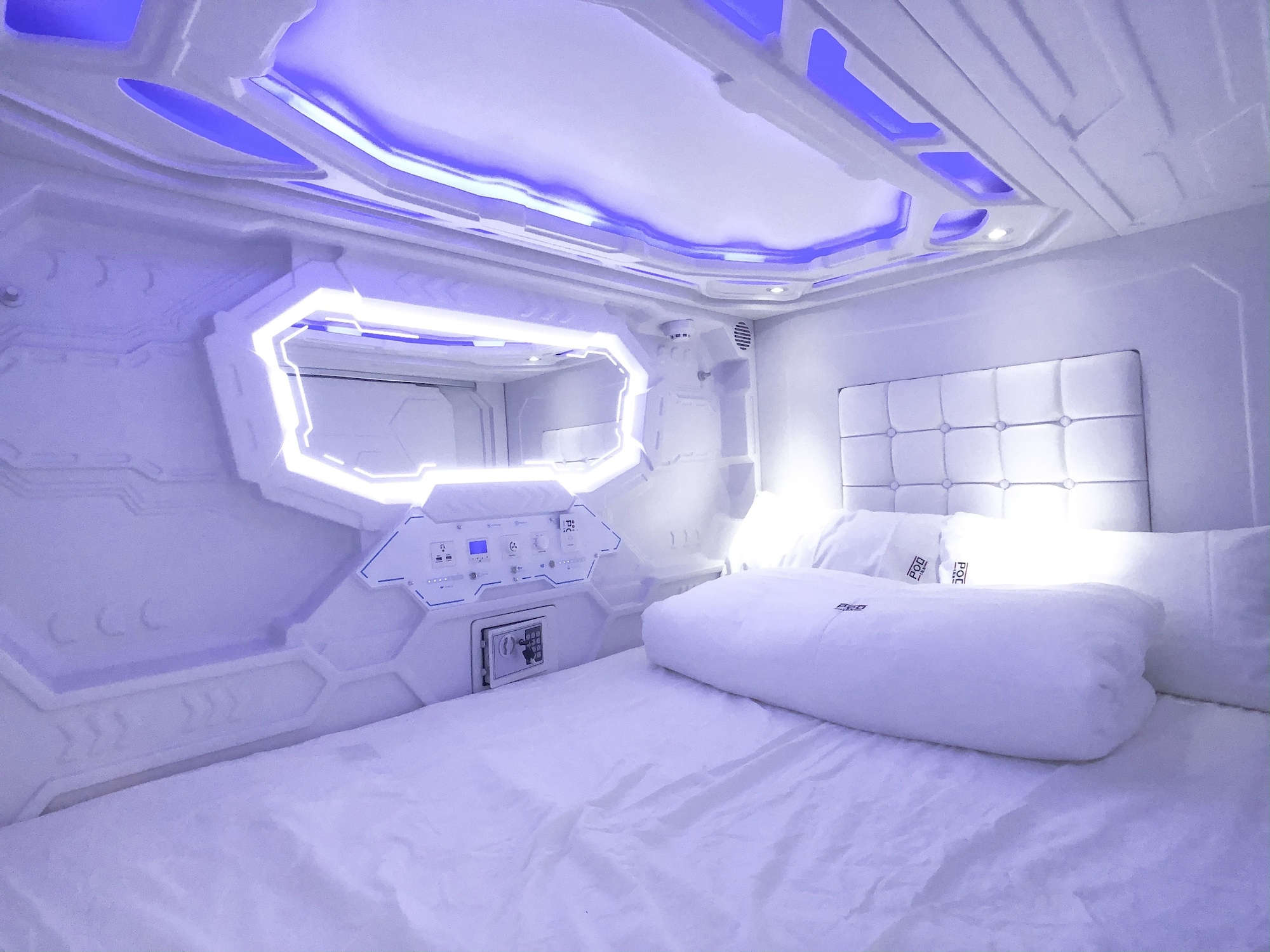 4 BEDROOMS, MIXED DORM, BASIC