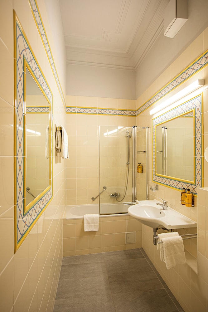 Boutique Hotel Nossek 47/50