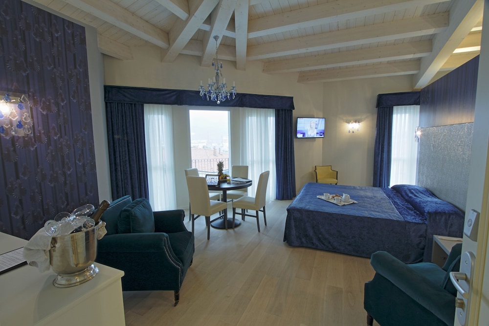 Boutique Hotel Calzavecchio 36/72