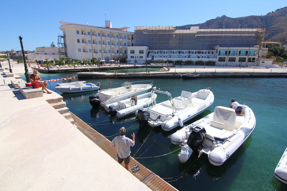 Hotel Tirreno Formerly Sea Club Tirreno 44/50