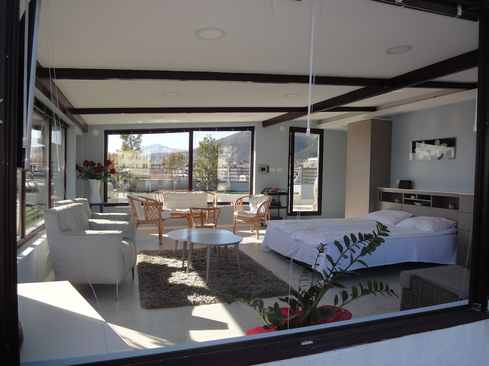 Joan Apartments & Spa 37/50