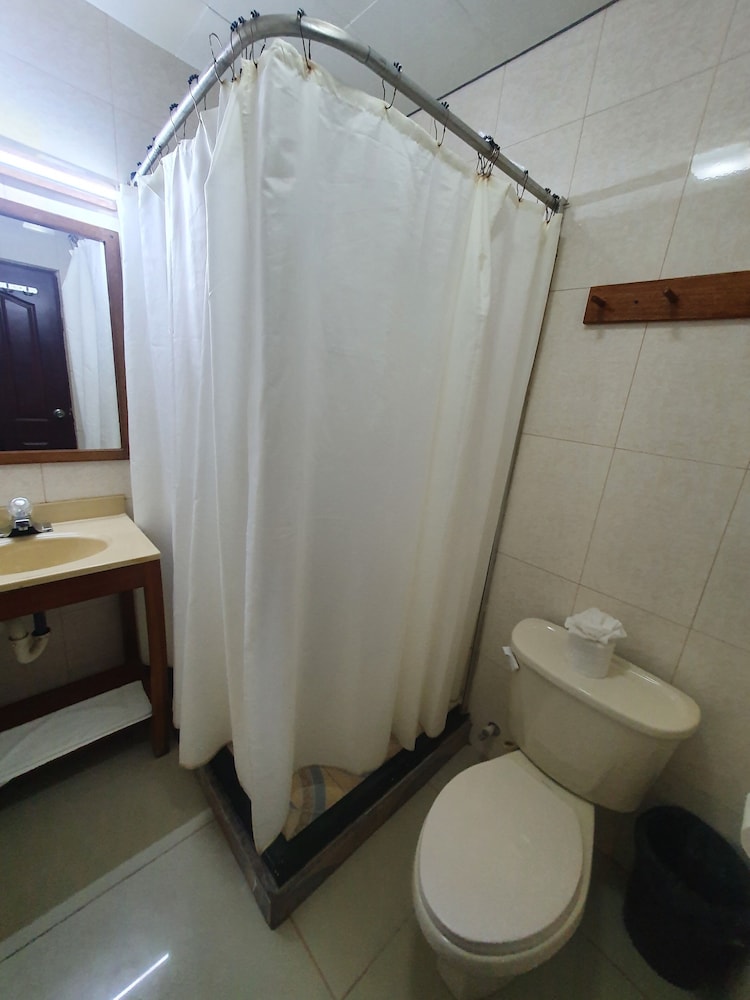Caye Caulker Plaza Hotel 18/57