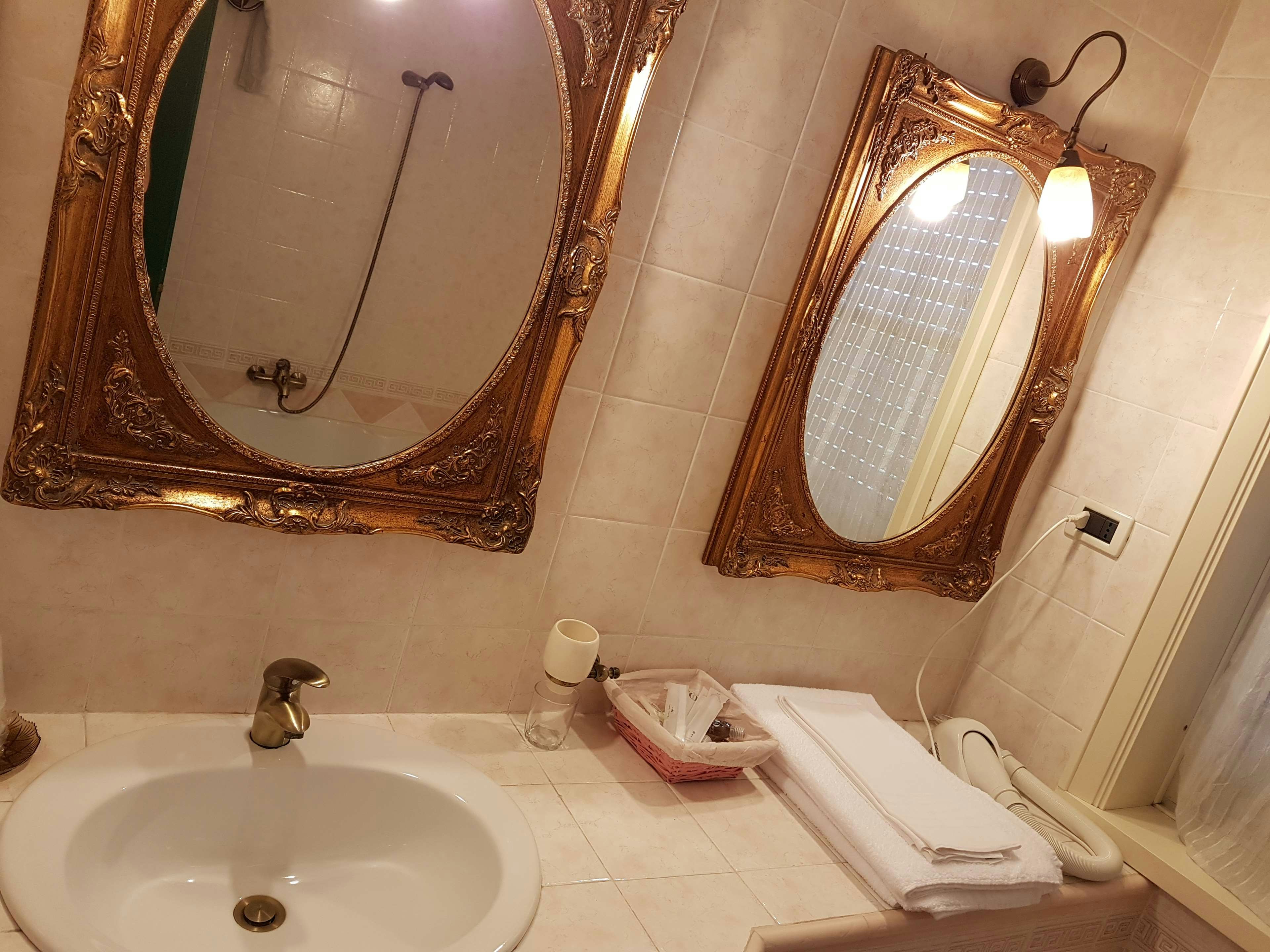 GRAND HOTEL LAMEZIA 73/75