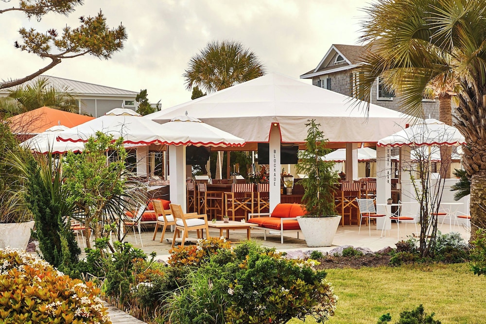 Blockade Runner Beach Resort 4/70